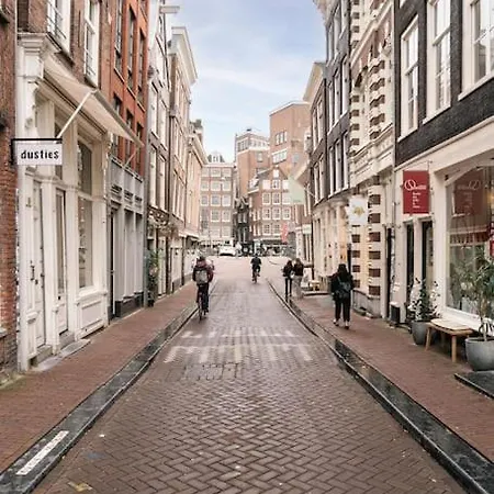 Apartamento Rooftop Retreat *